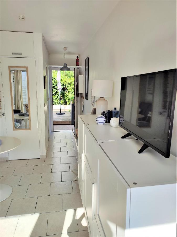 Studio Golfe Juan, Plages, Parking, Climatisation Apartment Vallauris Exterior photo